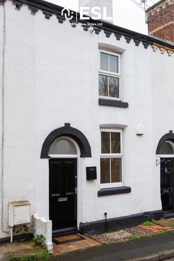 2 Bedroom Terrace Cottage, Parking And River Walks Shrewsbury Exterior photo